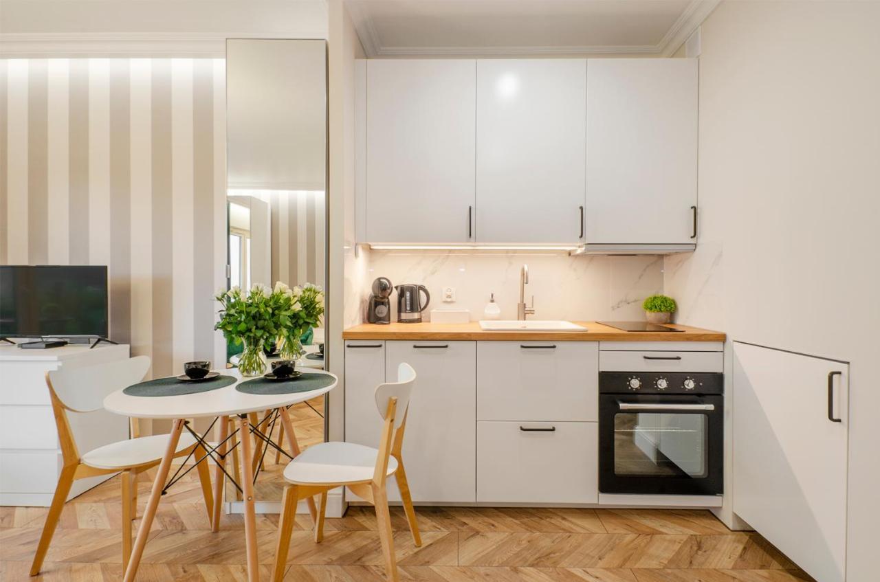 Apartment Sky Home- -manufaktura, Bezplatny Parking, Klimatyzacja, Dostep Na Kod *